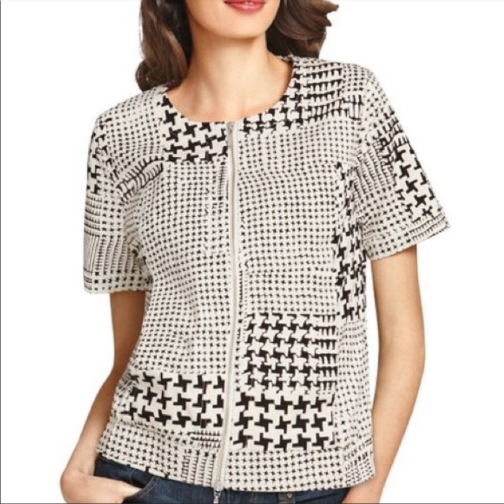 CAbi #931 Coupe Double Zipper Bomber Printed Short Sleeve Jacket Size Small NWT